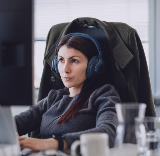 Woman sitting at the desk